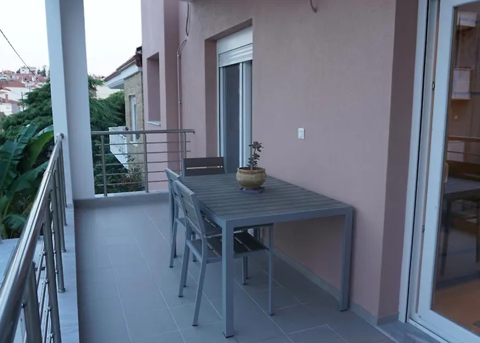 Feather Apartments-nea Moudania Halkidiki Apartmán *